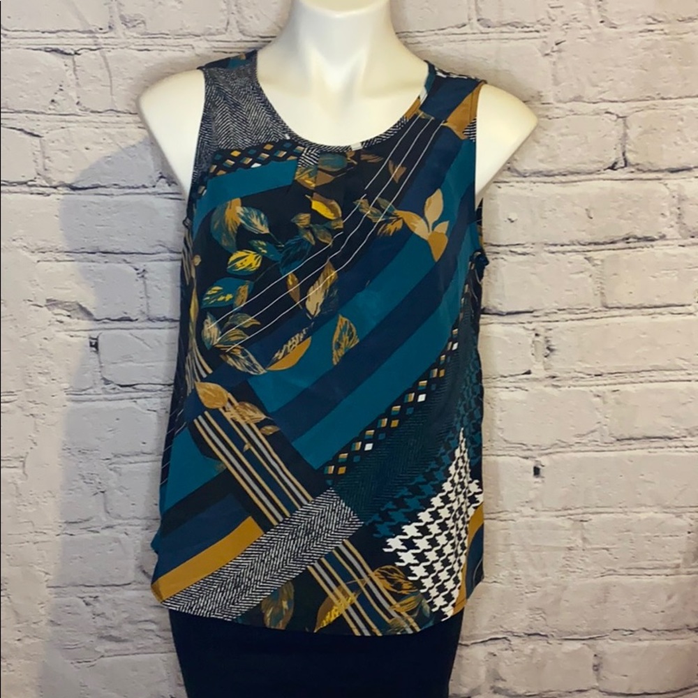Multicolored poly top, professional